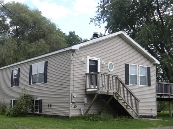 98 New County Road, Rockland, ME 04841