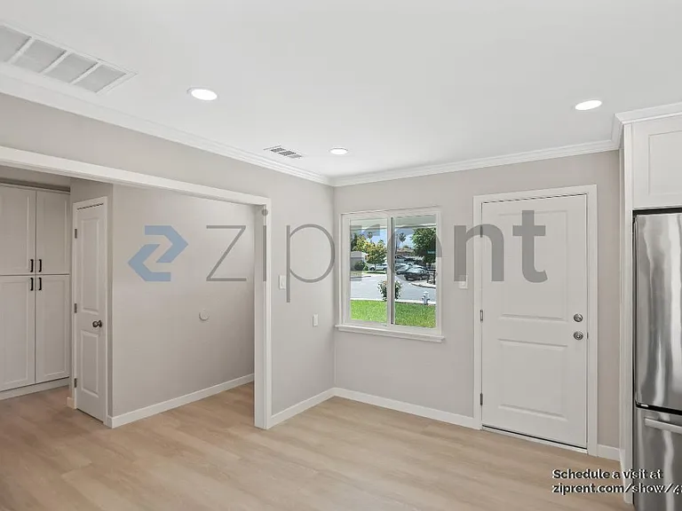 1723 Laine Ave — Photo 17