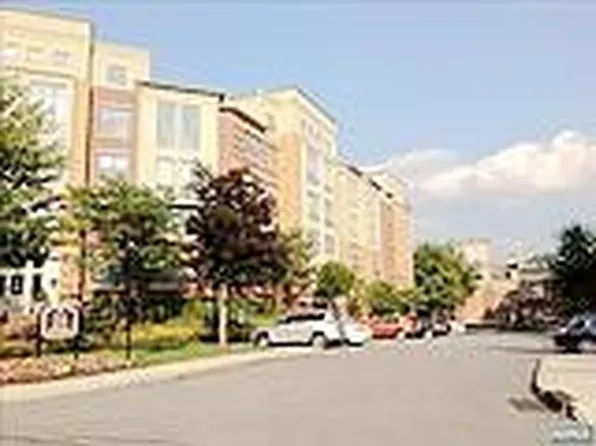 24 Avenue At Port Imperial APT 242, West New York, NJ 07093