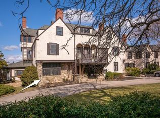 30 Diab Ln APT 1, Cohasset, MA 02025