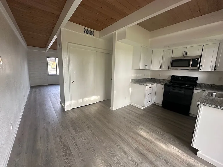 3236 - Khoury and Daoudi Brothers LLC — Photo 5