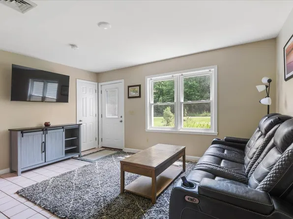 36 Winter Lane #102, Milton, VT 05468