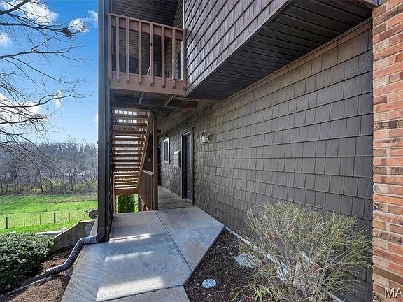 3rd image of 5133 Hollow Wood Ct APT A