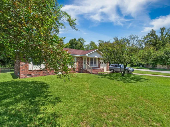 112 Cornell Dr, Ladson, SC 29456