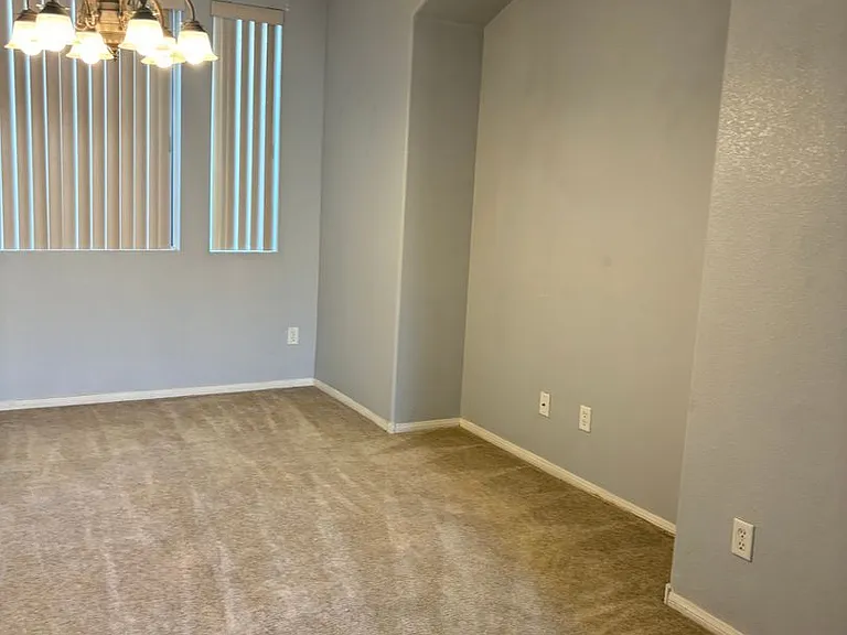 11425 Drappo Ave — Photo 13