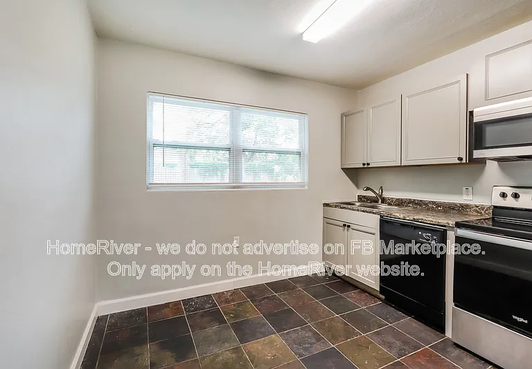 5809 Michigan Ave — Photo 6