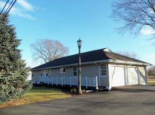 3630 School Dr, Morris, IL 60450