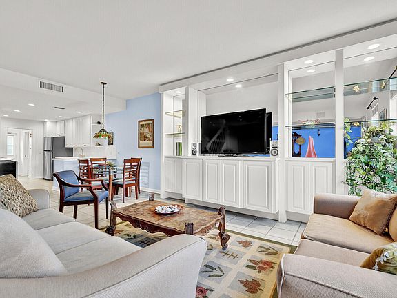 5th image of 133 Wentworth Court