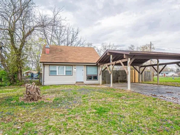 973 Chesswood Dr, Florissant, MO 63031