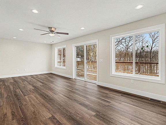 5th image of 10491 Cranberry Lake Rd