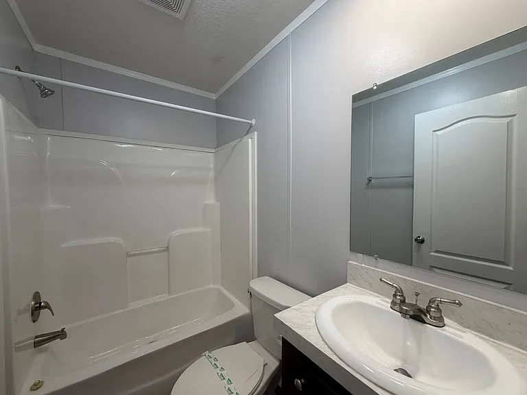 1105 S Rogers St — Photo 14