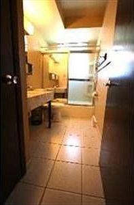 4th image of 17456 Eastgate Dr