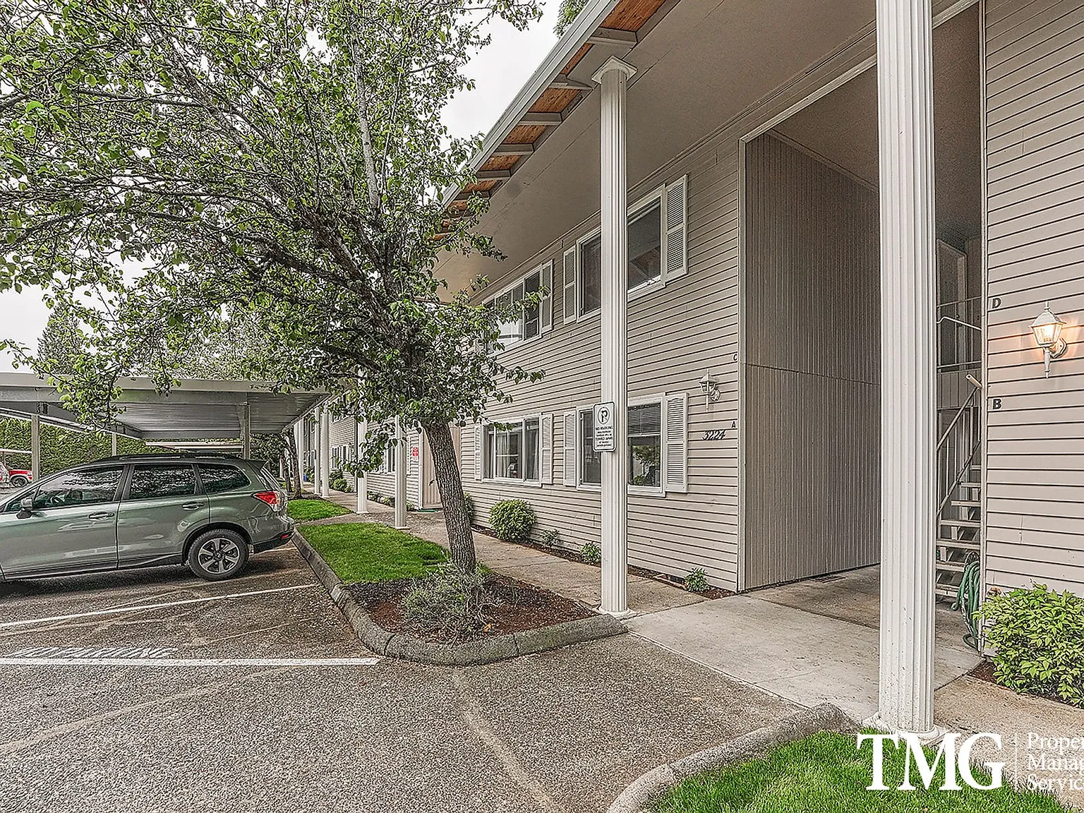 Edgewood Apartments in Vancouver, WA - 2 Bedrooms and 1 Bath — Photo 2