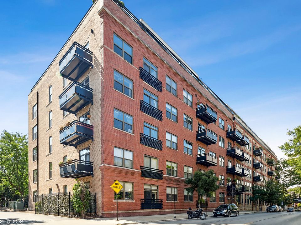 1st image of 1735 W Diversey Pkwy APT 314