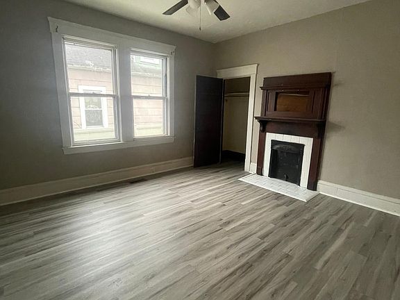 2nd image of 412 Wyoming St