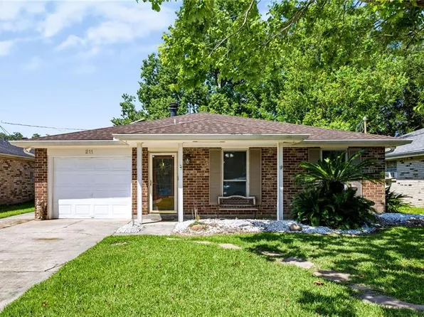 211 Janet Dr, Saint Rose, LA 70087