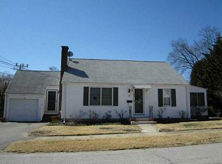 29 Stanford St, Warwick, RI 02888