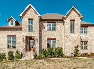 131 Scarsdale Dr S, Hendersonville, TN 37075