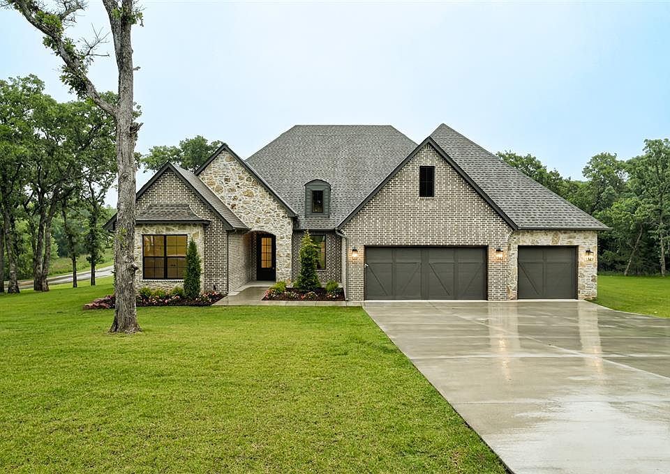 1st image of 14132 Magnolia Ln