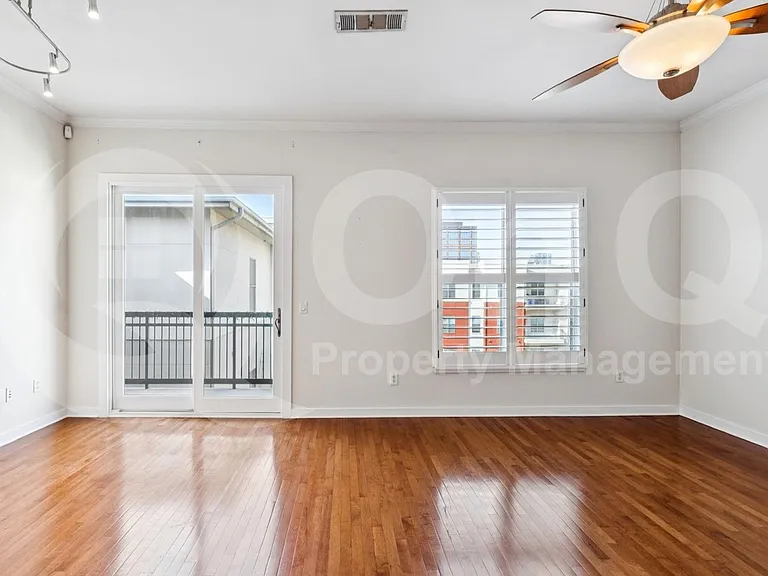 2950 McKinney Ave #424 — Photo 6