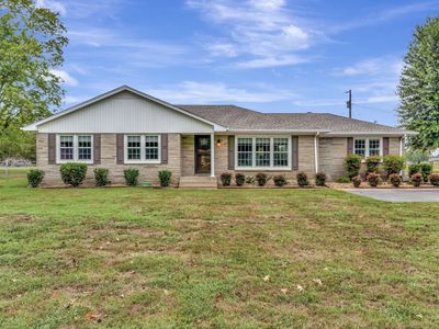 809 S Broadway St, Portland, TN, 37148