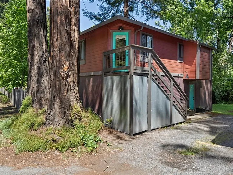 14975 River Rd #1 — Photo 3