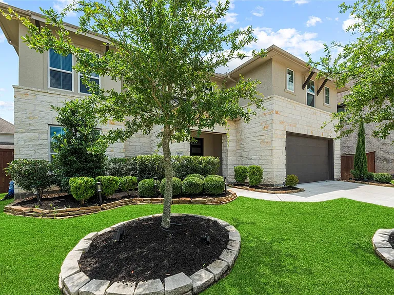 1707 McCrae Hill Ct — Photo 36