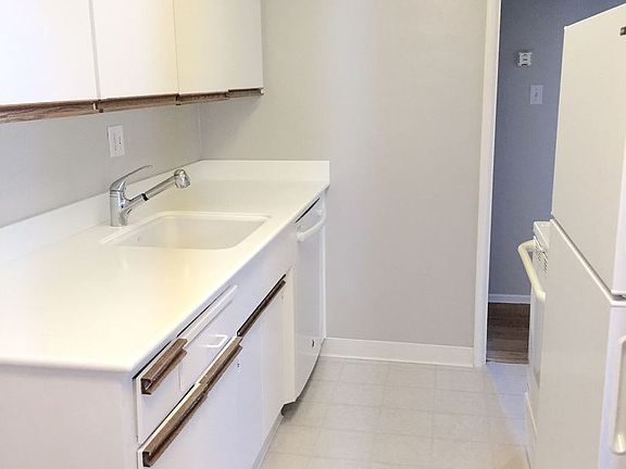 4th image of 3455 Alameda De Las Pulgas APT 2