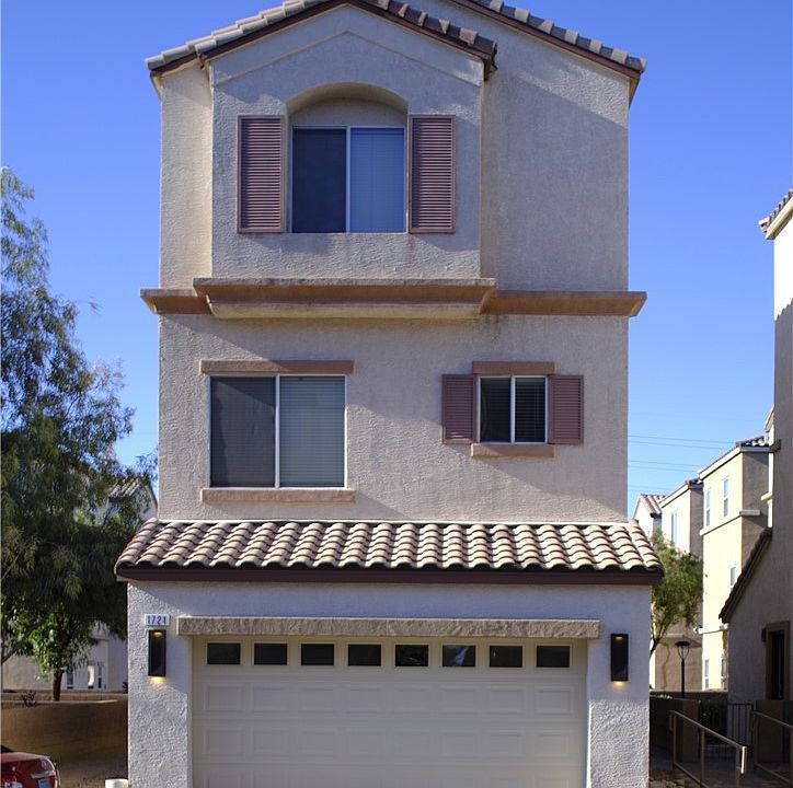 1st image of 225 Alexander Darius Ct