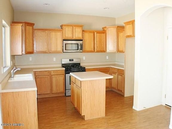 5th image of 3821 S Laurel Way