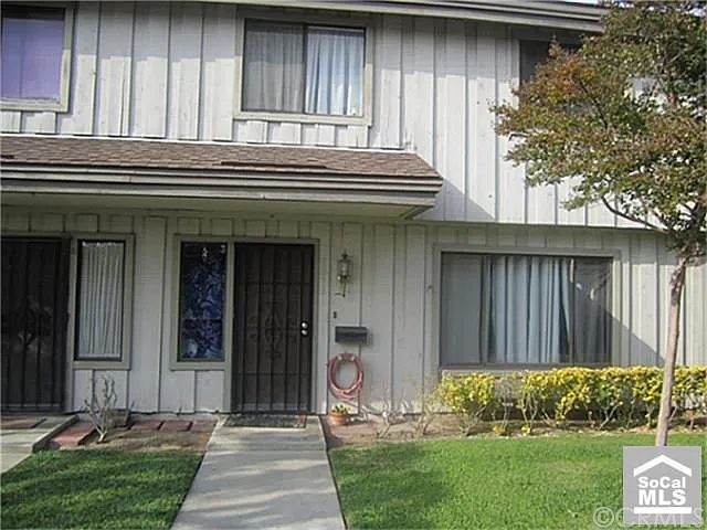 Building Photo - 9611 Karmont Ave