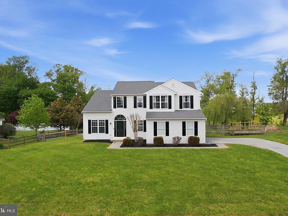 1st image of 522 Saint Michael Dr