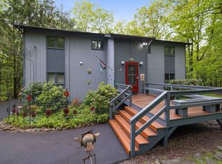 151 Forest Dr, Canadensis, PA