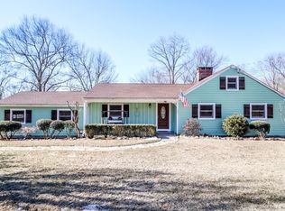 36 Blueberry Hill Rd, Bridgewater, CT 06752