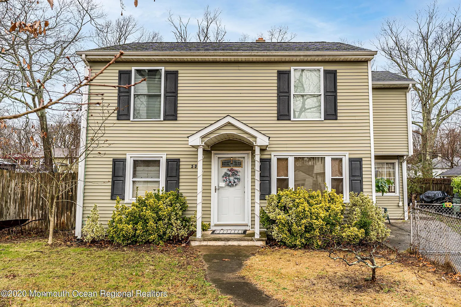 507 Middle Ln photo 1