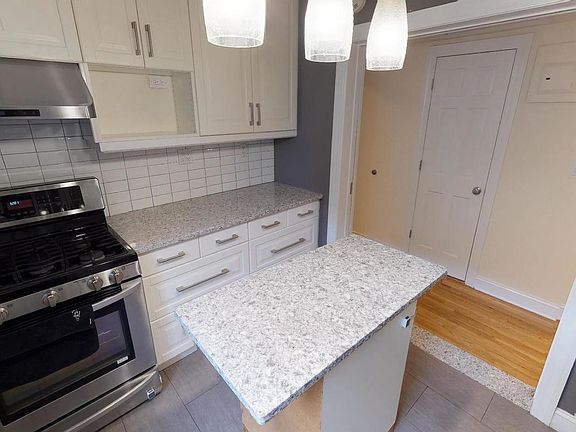 3rd image of 11701 Park Ln S APT A4f