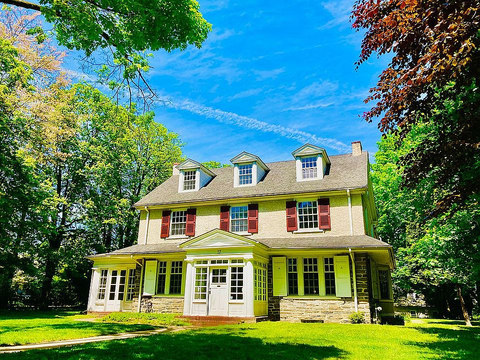 2nd image of 17 Latham Park