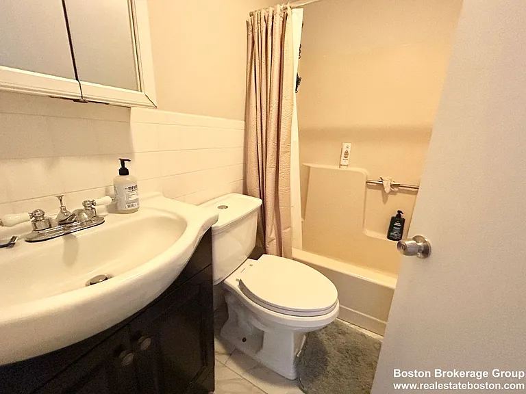 88 Hammond St #5E — Photo 5