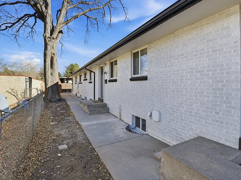 sidewalk view