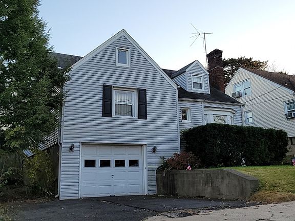 3rd image of 305 Washington Ave