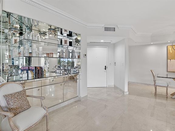 2nd image of 2800 Island Blvd APT 301