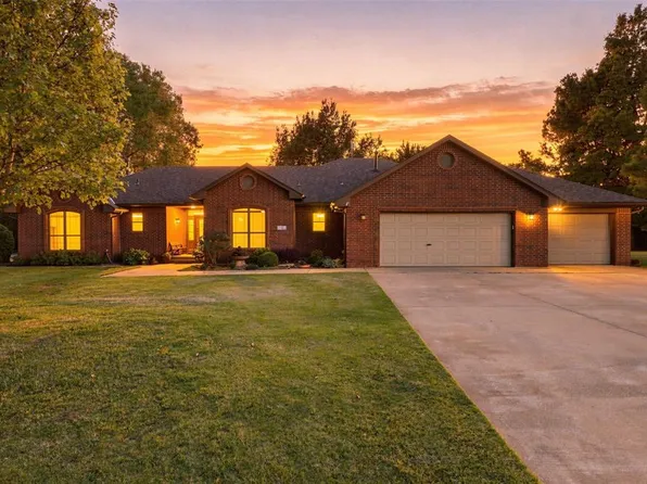 801 Cameron Dr, Yukon, OK 73099