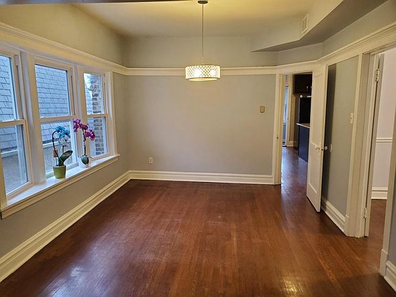 4th image of 4116 W Melrose St #2