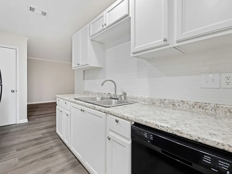 Residences At The Overlook — Photo 2