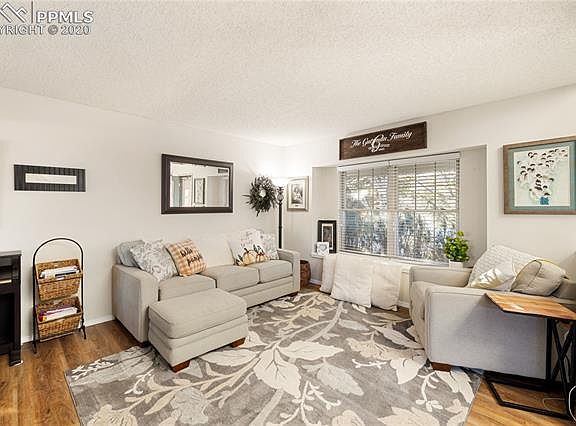 4th image of 8045 Scarborough Dr