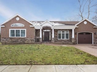 1498 Gaston St, Wantagh, NY 11793