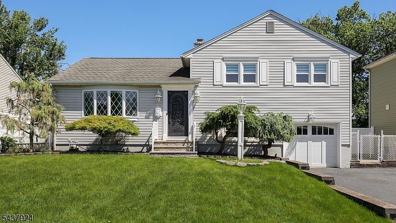 1st image of 15 Cutler Pl