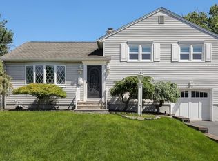 15 Cutler Pl, Clark, NJ 07066