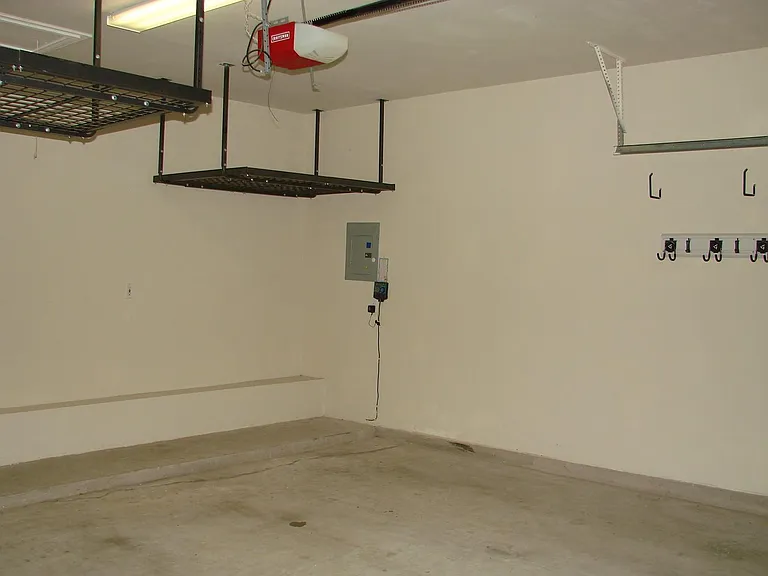 2910 Blue Dawn Dr — Photo 35