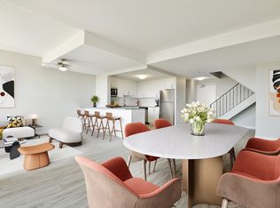 1000 Castle Hill Cres, Ottawa, ON K2C 3L7